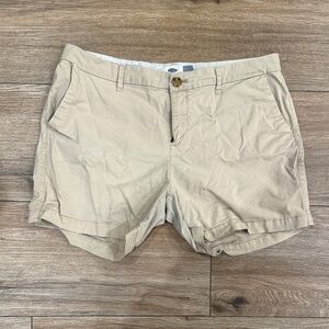 Classic Tan Women’s Khaki Shorts
